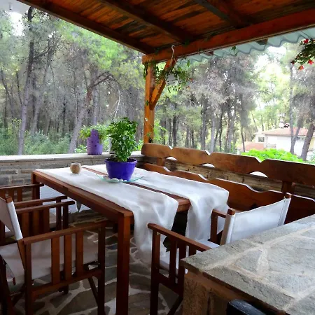 Wood And Stone Сasa de vacaciones